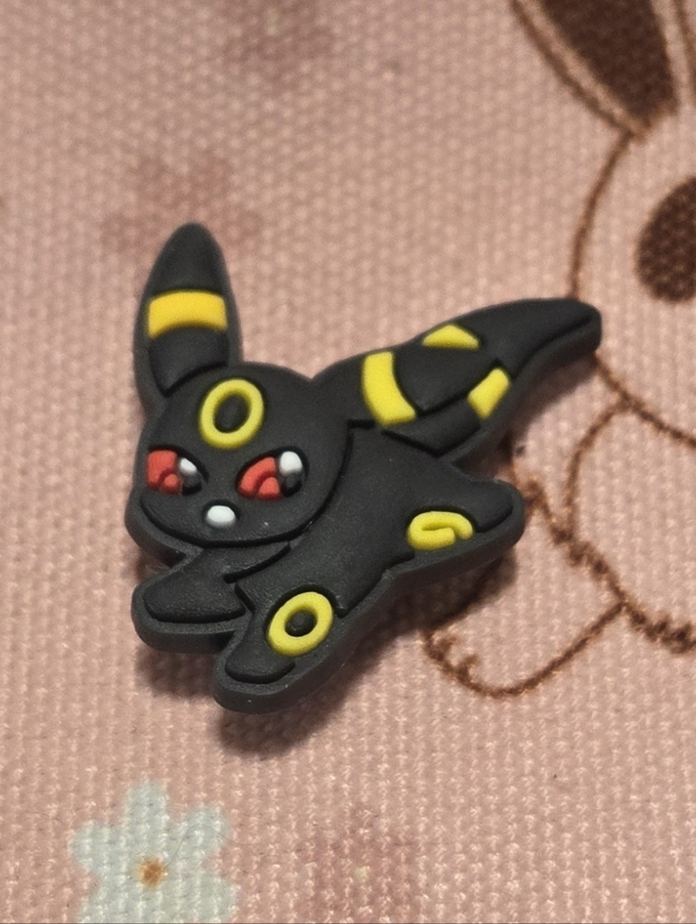3/$10 Umbreon Pokémon Croc Charm – Sleek Dark Type Jibbit